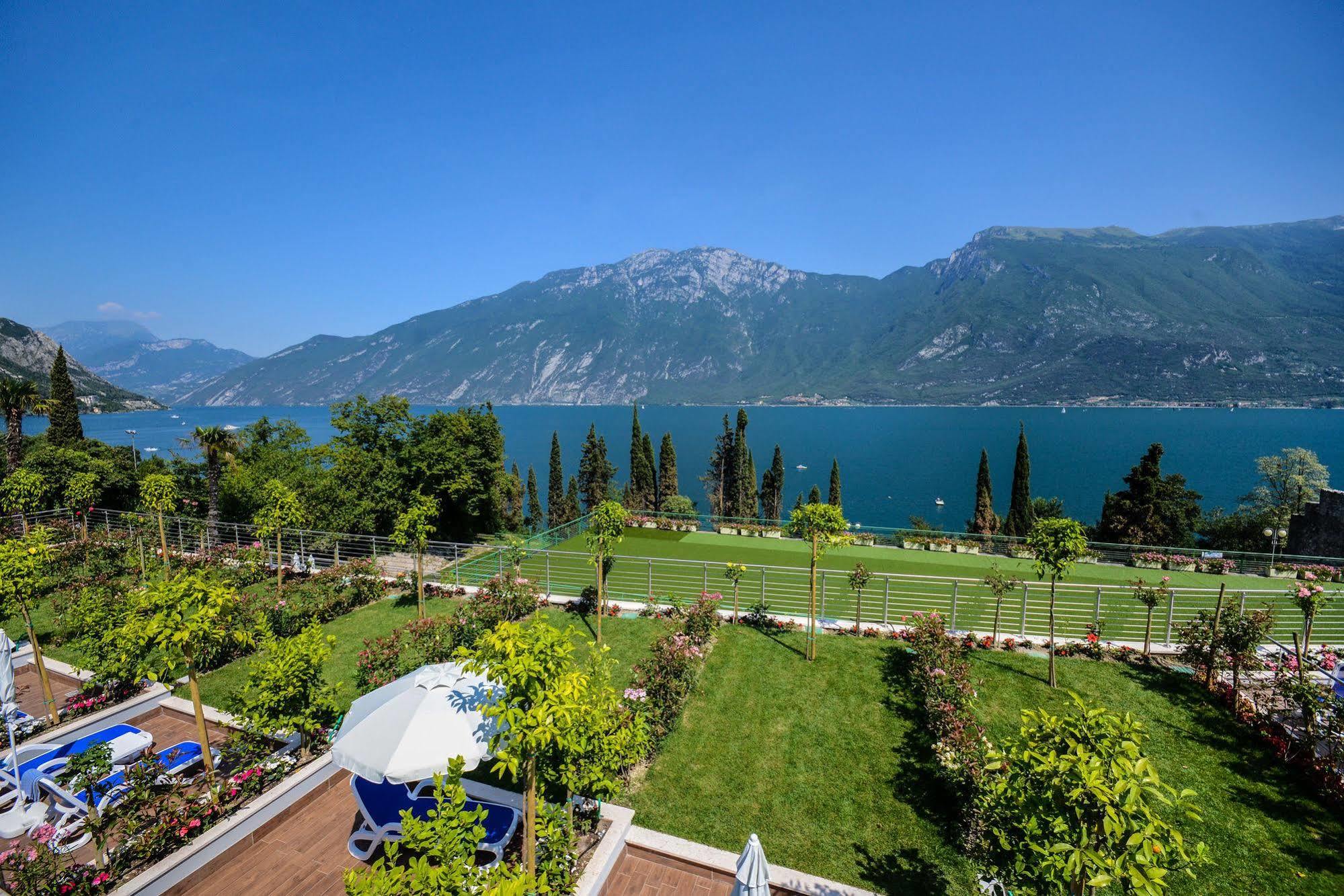 Garda Suite Hotel (Adults Only) Limone sul Garda Exterior photo